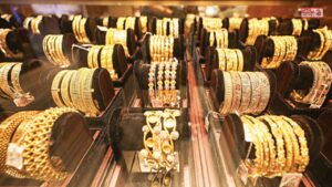 Gold Price Today: दिवाली पर क्या होगी सोने की कीमत? जानिए किस दिन खरीद ने में होगा फायदा