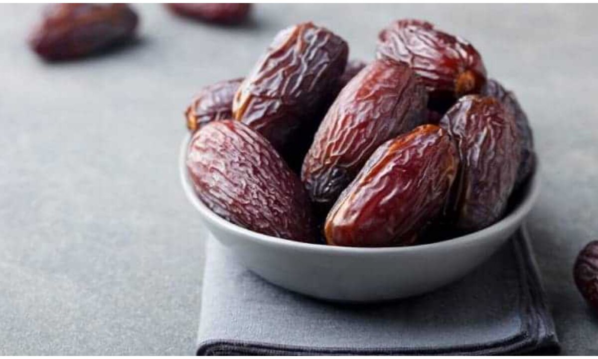 Dates Benifits In Hindi 