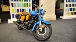 नए साल के मौके पर काफी सस्ते EMI प्लान पर आज ही घर लाएं, Royal Enfield Classic 350 बाइक