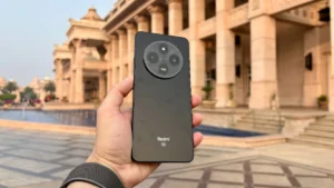 नए साल के मौके पर सस्ता हुआ DSLR जैसा कैमरा और 8GB रैम वाली Redmi A4 5G स्मार्टफोन, जानिए कीमत