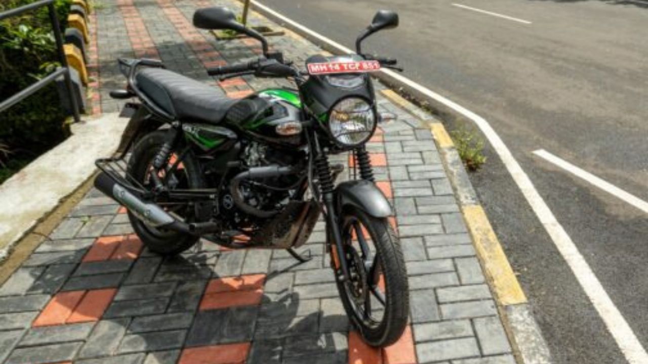 Bajaj CT 125X