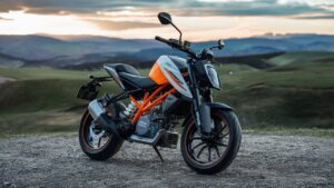 एडवेंचर फीचर्स के साथ अगले महीने दस्तख देने आ रही KTM की यह नयीं बाइक Duke