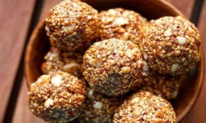 Til Laddu Recipe