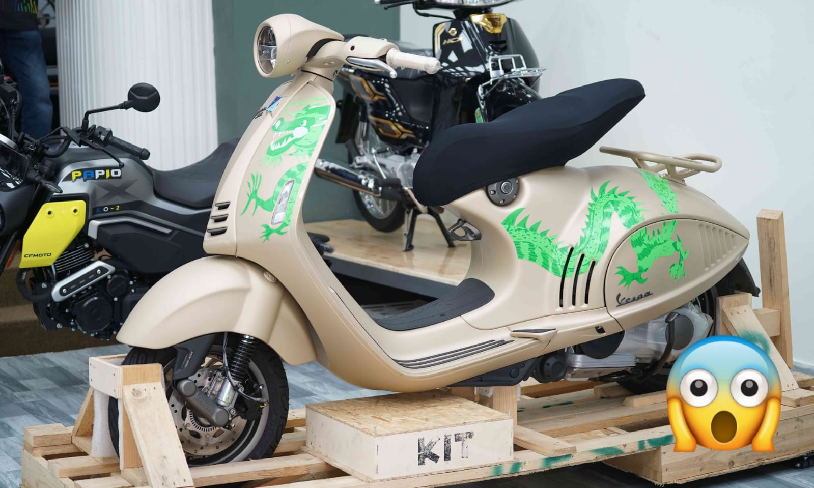 Vespa 946 Dragon