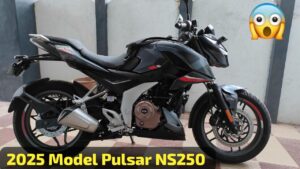 दिलों की धड़कन बढ़ने 2025 मॉडल New Bajaj Pulsar NS 250 स्पोर्ट बाइक, पहले से कम कीमत में हुई लॉन्च