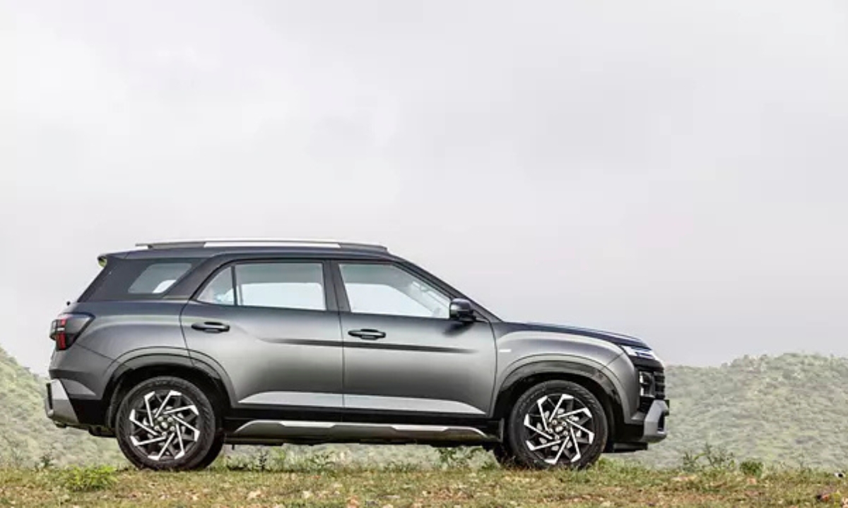 Hyundai Alcazar, एक शानदार SUV जो हर सफर को बनाए खास