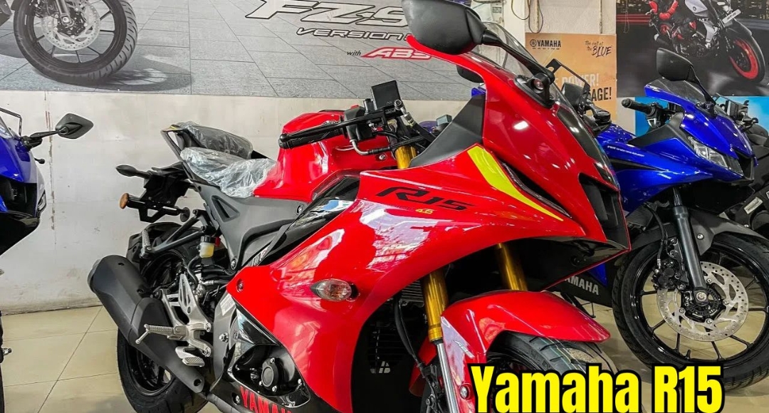 Yamaha R15 V4