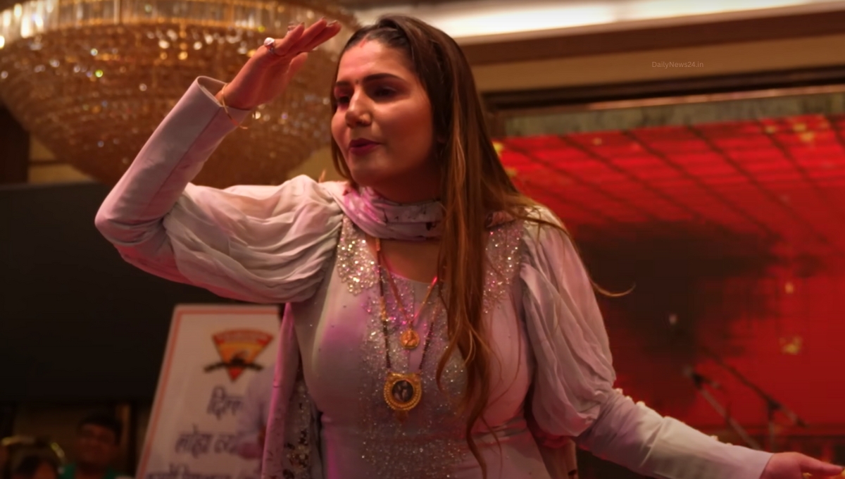 Haryanvi Song: पानी छलके Sapna Choudhary के धमाकेदार डांस परफॉर्मेंस ने जीता दिल