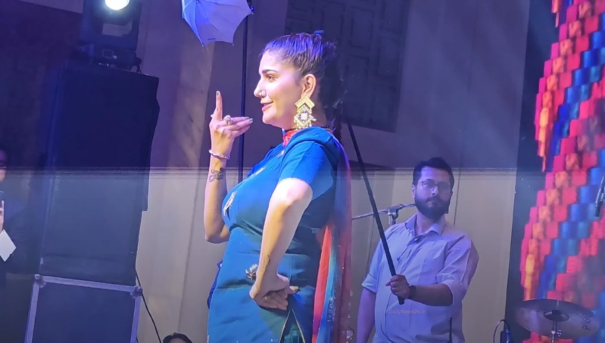 Haryanvi Song: घुम घुम Sapna Choudhary का दिल छू लेने वाला डांस परफॉर्मेंस हरियाणवी गानों की जान