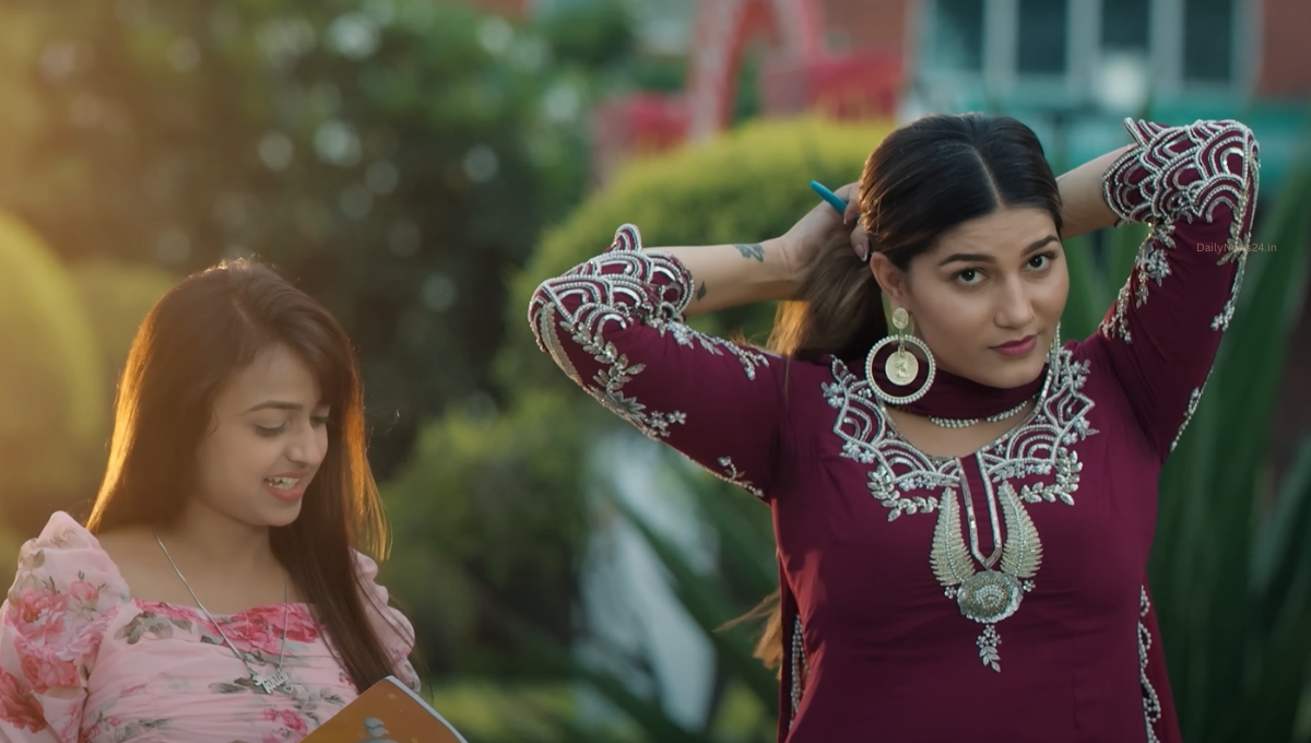 Haryanvi Song: खुले खुले बाल Sapna Choudhary और Masoom Sharma का धमाकेदार नया हरियाणवी गाना
