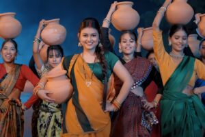Bhopuri Song: धनिया में पनिया Pawan Singh और Shilpi Raj का देहाती रोमांस छा गया दिलों पर