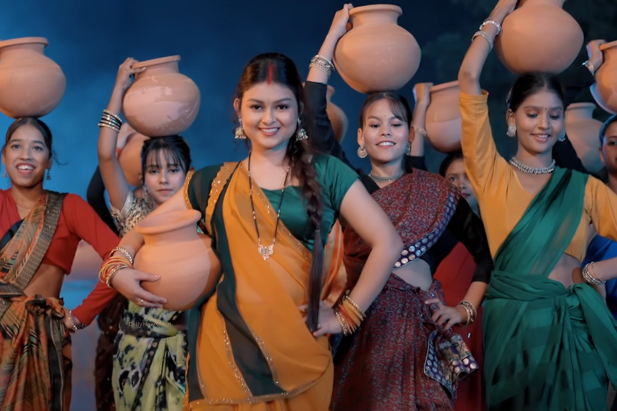 Bhopuri Song: धनिया में पनिया Pawan Singh और Shilpi Raj का देहाती रोमांस छा गया दिलों पर