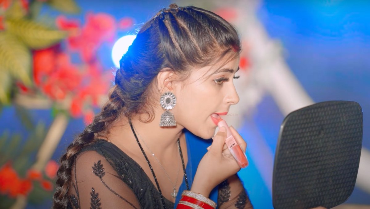 Bhojpuri Song: Pramod Premi Yadav का जादू, ‘सोना अस सुरतिया’ में बसी प्यार की मधुर धुन