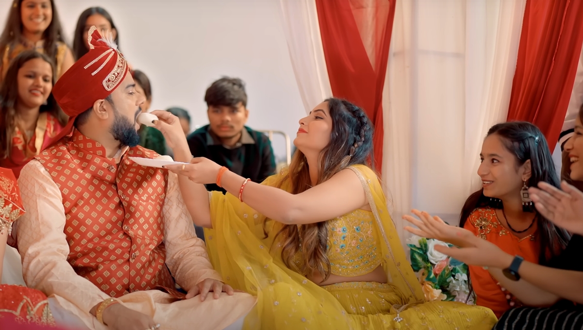 Bhojpuri Song: Pawan Singh और Shilpi Raj की दमदार जोड़ी लेकर आई 'पियर फराक वाली 2' दिल छू लेने वाला नया भोजपुरी गाना