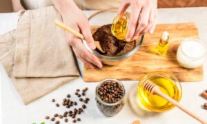Coffee For Skin: यहाँ से देखिए कॉफी के फ़ायदे और इसको इस्तेमाल करने के तरीक़े