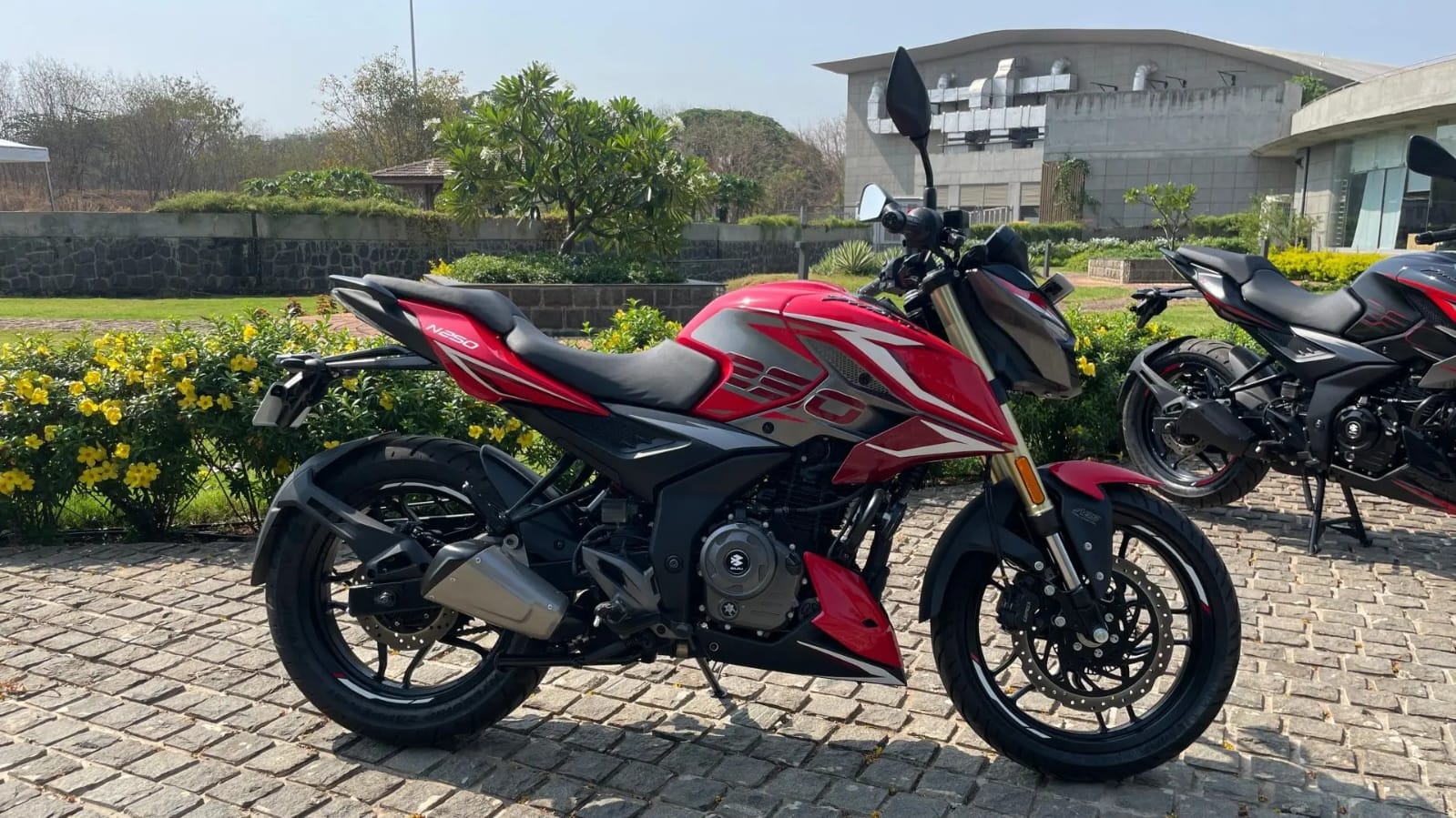 Bajaj Pulsar NS250