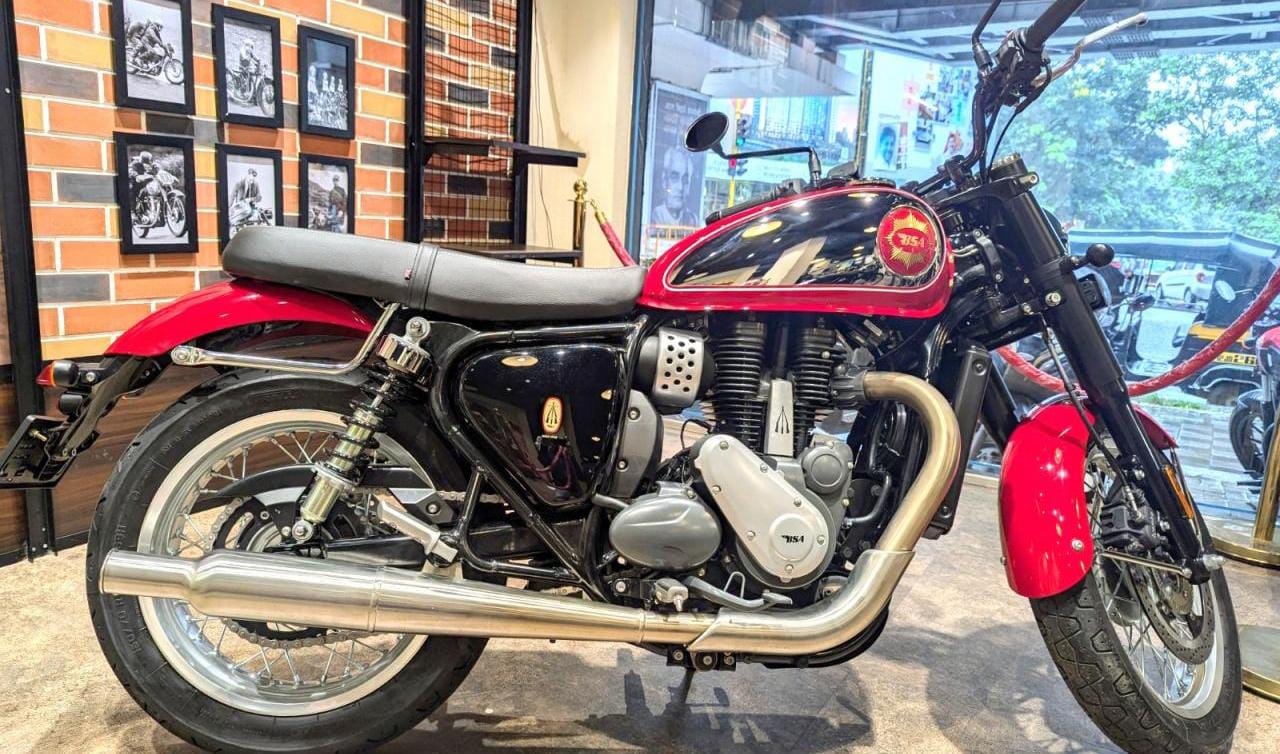 BSA Gold Star 650