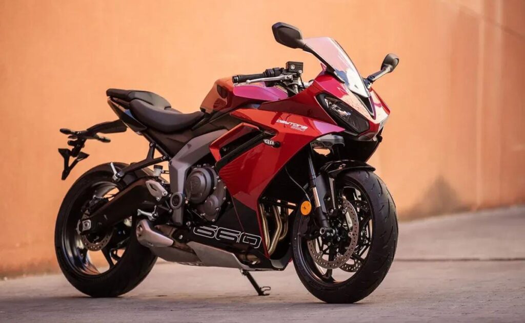 Triumph Daytona 660