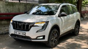 Mahindra XUV 700