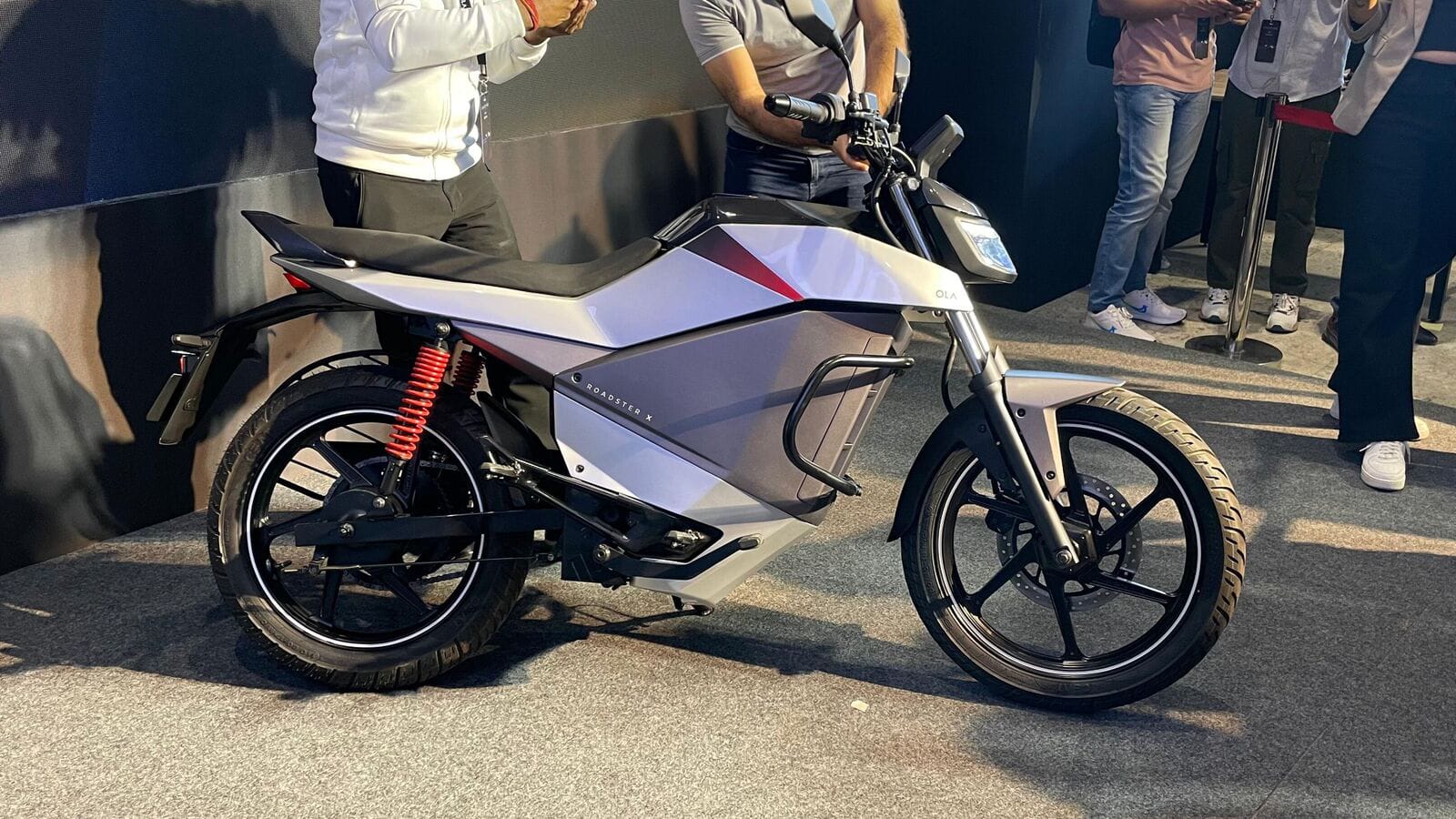 Ola Roadster X Plus