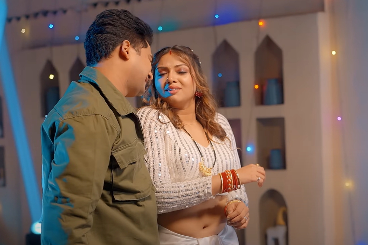 Bhojpuri Song: जब दिल बोले अरे माई Anu Dubey की आवाज़ में माँ की पुकार