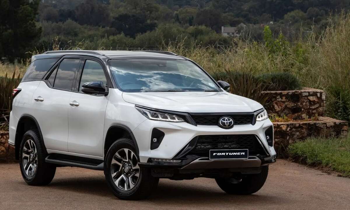 Toyota Fortuner Car