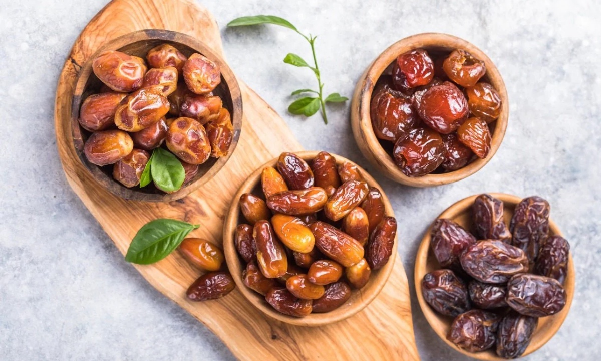 Dates Fruit 