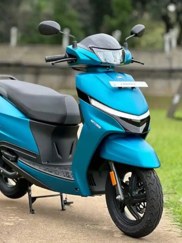 The new scooter is available in 4 variants and 6… (1)