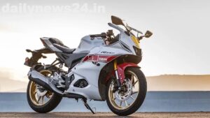 Yamaha R15 V4
