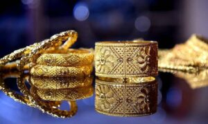 Gold Price Today: आज फिर से चमका सोना, बाजार में तेजी ने बढ़ाई आम लोगों की टेंशन