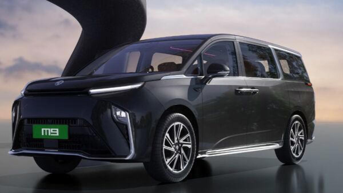 MG M9 EV