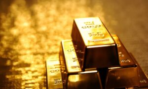 Gold Price Today: आज सोना हुआ सस्ता, जानें 22 कैरेट और 24 कैरेट सोने के लेटेस्ट रेट्स