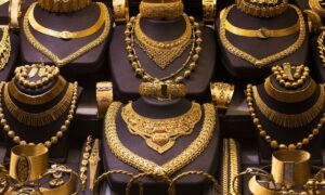 Gold Price Today: सोने की कीमतों में तेजी, 24 कैरेट गोल्ड ₹13,871 प्रति ग्राम पहुंचा