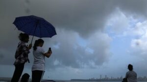 Weather Update Today: उत्तर प्रदेश का आज का मौसम 10 शहरों का तापमान और हाल, जानिए