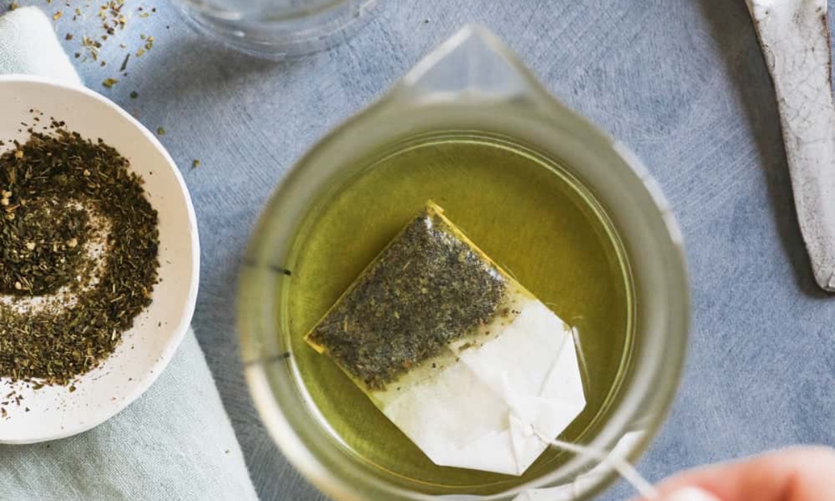 DIY Green Tea Hair Tonic