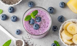 Blueberry Chia Seeds Smoothie