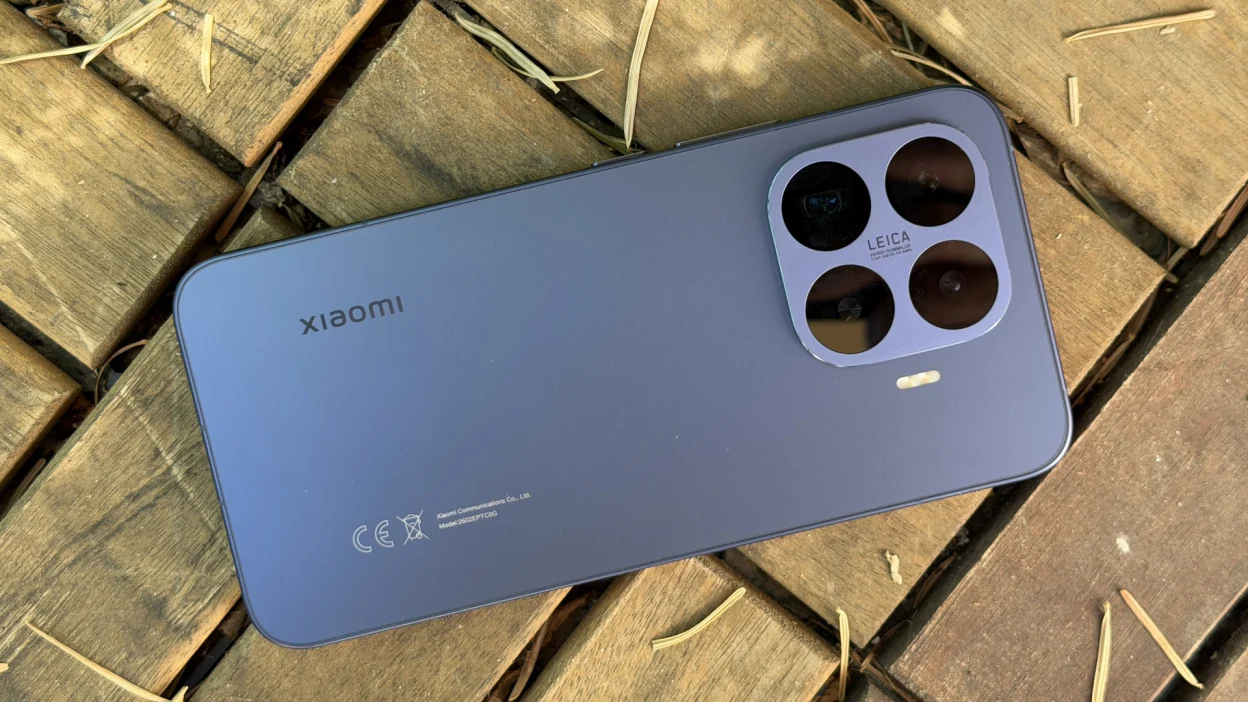 Xiaomi 17T blue colour